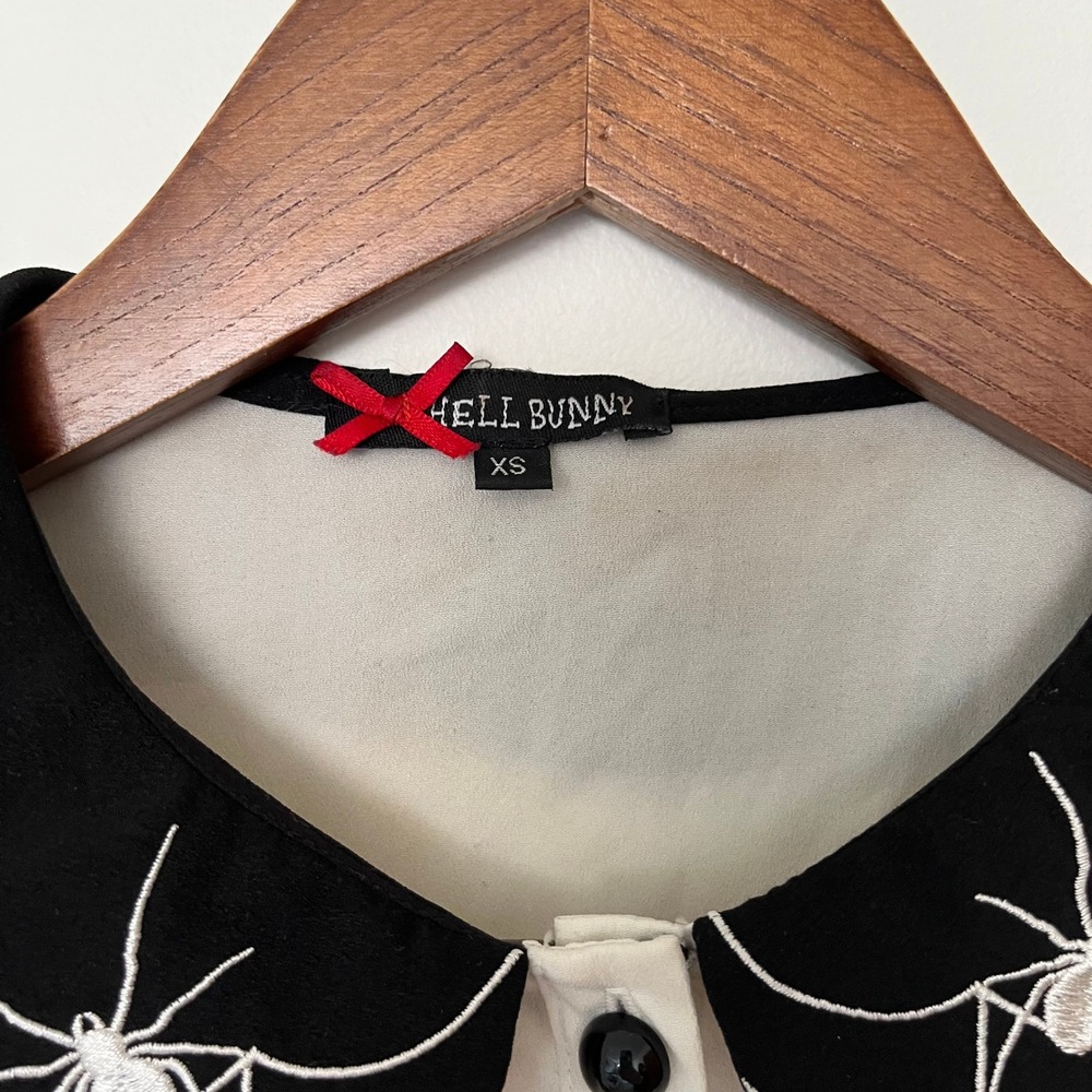 Hell Bunny White Spider Web Embroidered Collar Button Down Blouse XS Black Goth - Picture 2 of 7